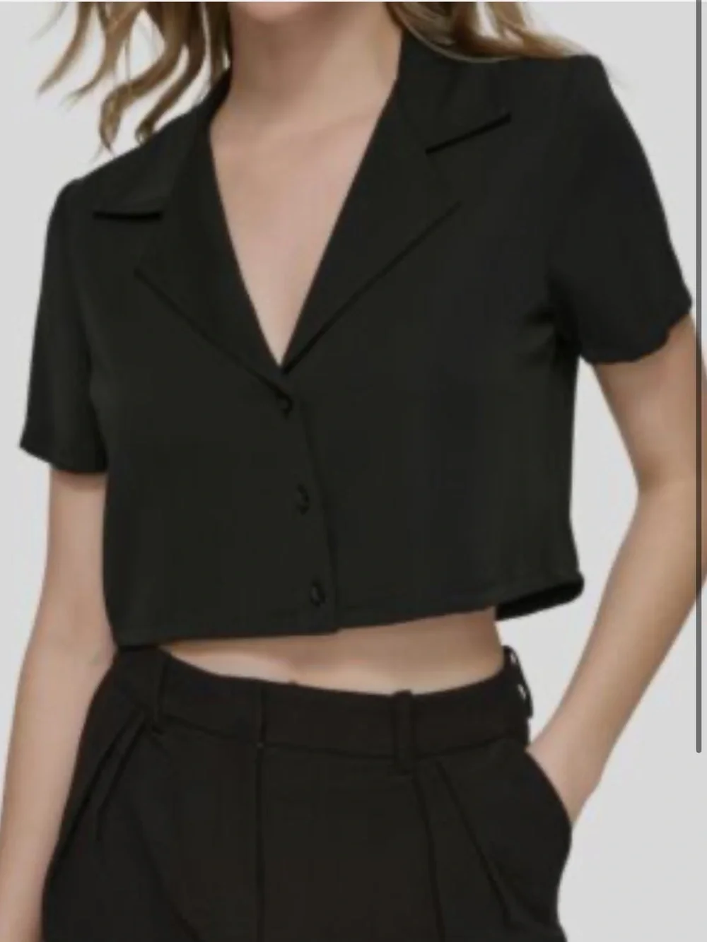 Calvin Klein Black Cropped Button-Front Top - Picture 1 of 12